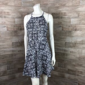 Mossimo Size XL Dress Sleeveless Black & White
